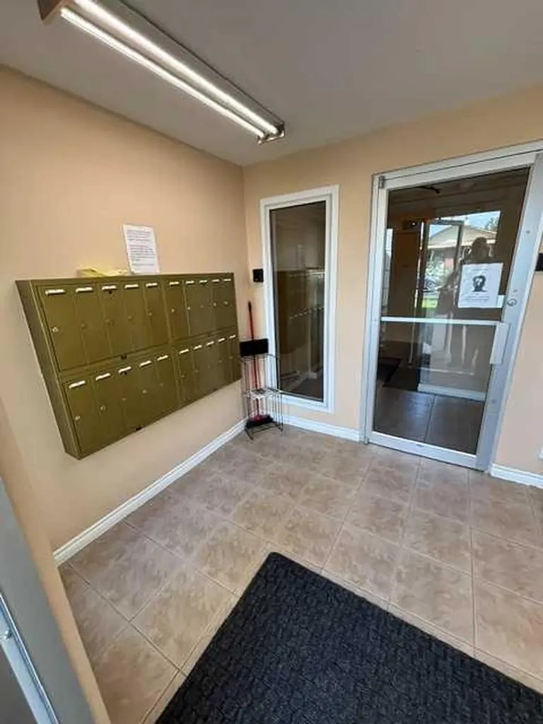 105 7 Avenue SE High River AB t1v1v8
