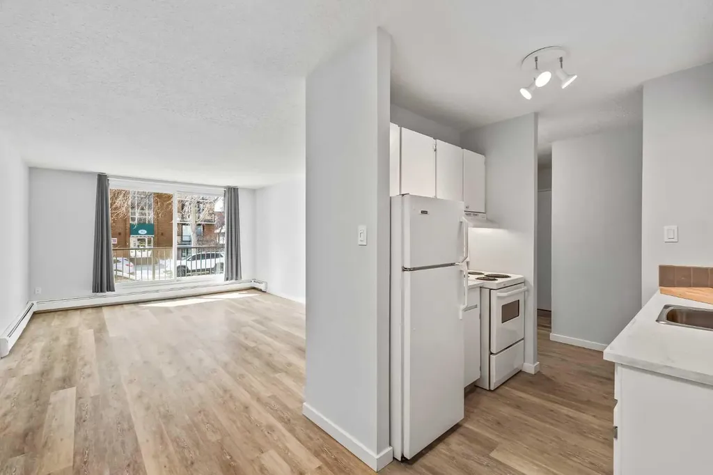 310 4 Avenue NE Calgary AB T2E 0J5