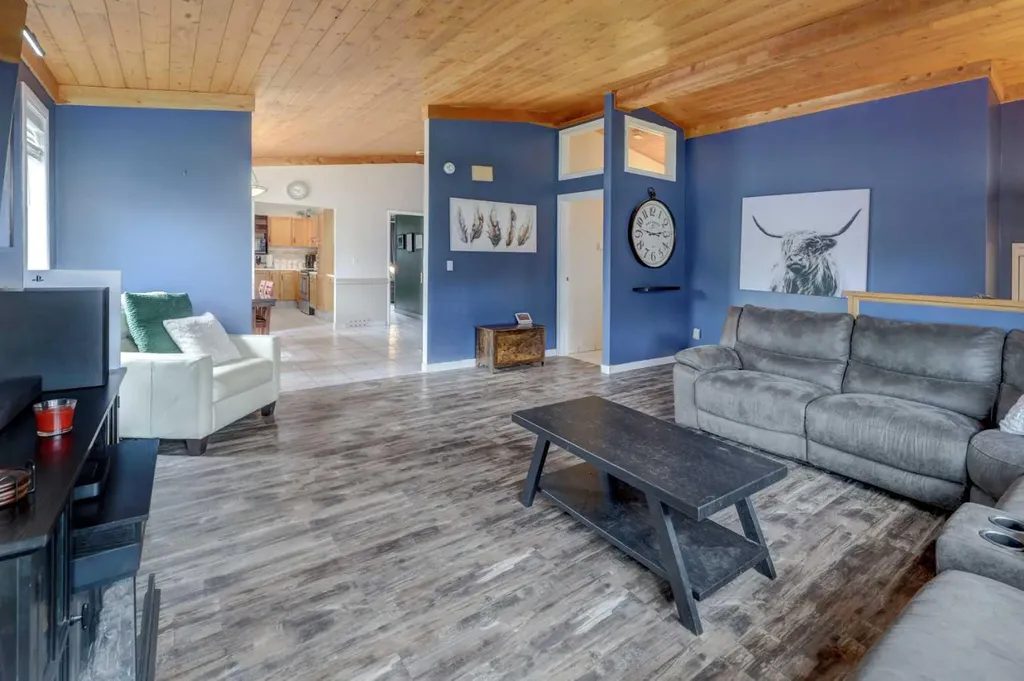 620 Mcculloch Crescent Irricana AB T0M 1B0