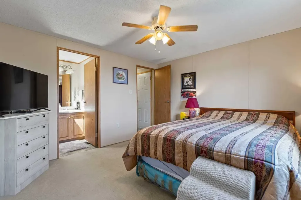 1101 84 Street NE Calgary AB T2A 7X2