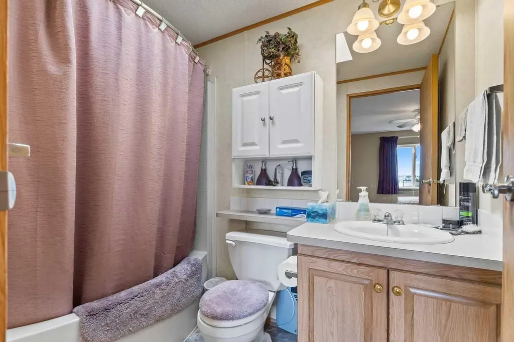 1101 84 Street NE Calgary AB T2A 7X2