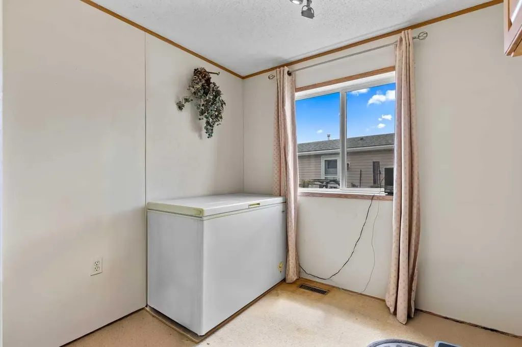 1101 84 Street NE Calgary AB T2A 7X2
