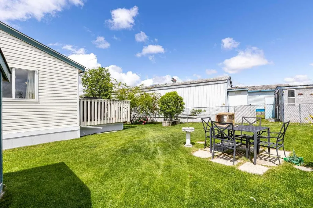 1101 84 Street NE Calgary AB T2A 7X2