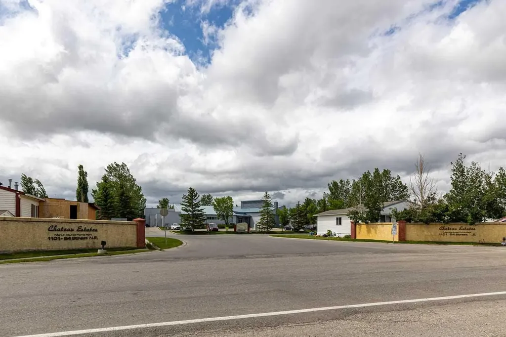 1101 84 Street NE Calgary AB T2A 7X2