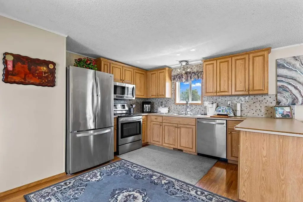 1101 84 Street NE Calgary AB T2A 7X2