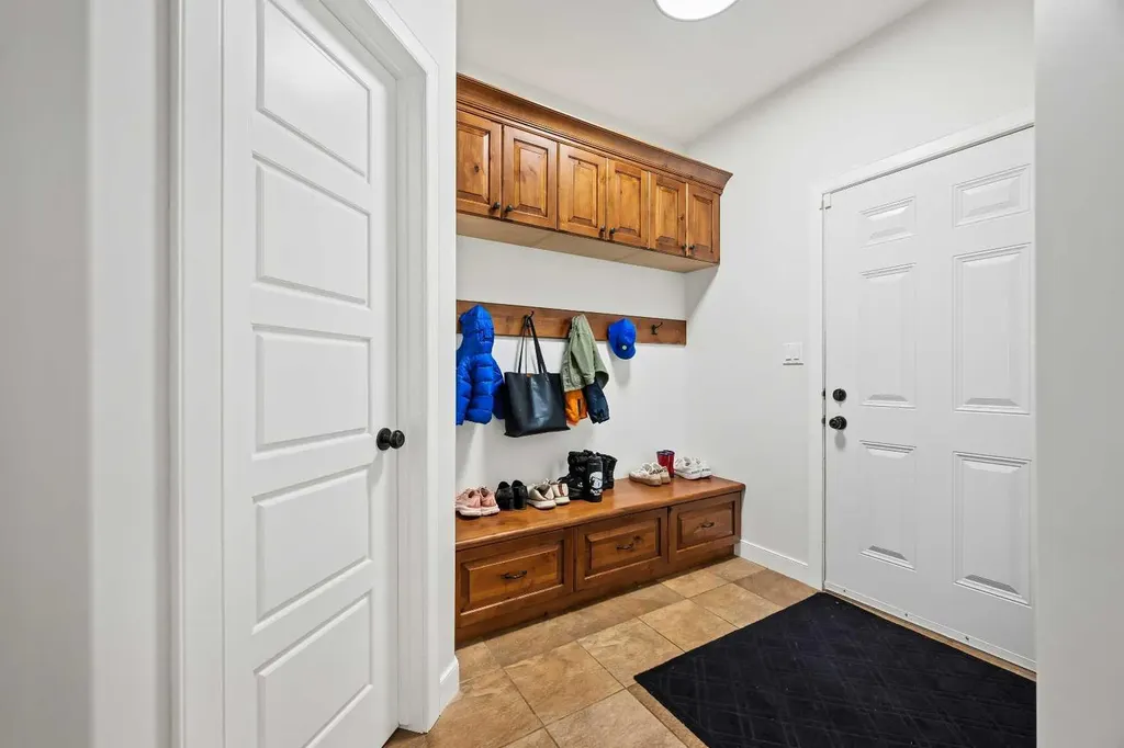 5209 19 Street Lloydminster AB T9V 3L6