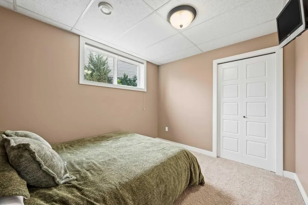 5209 19 Street Lloydminster AB T9V 3L6