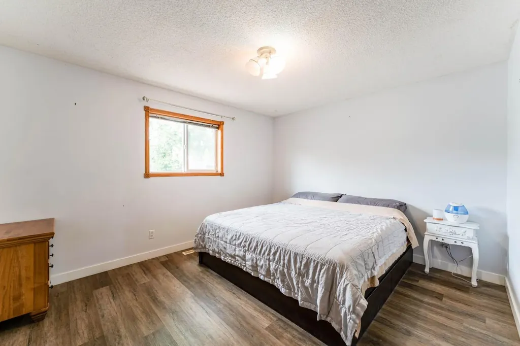 52 Covington Road NE Calgary AB T3X4A7