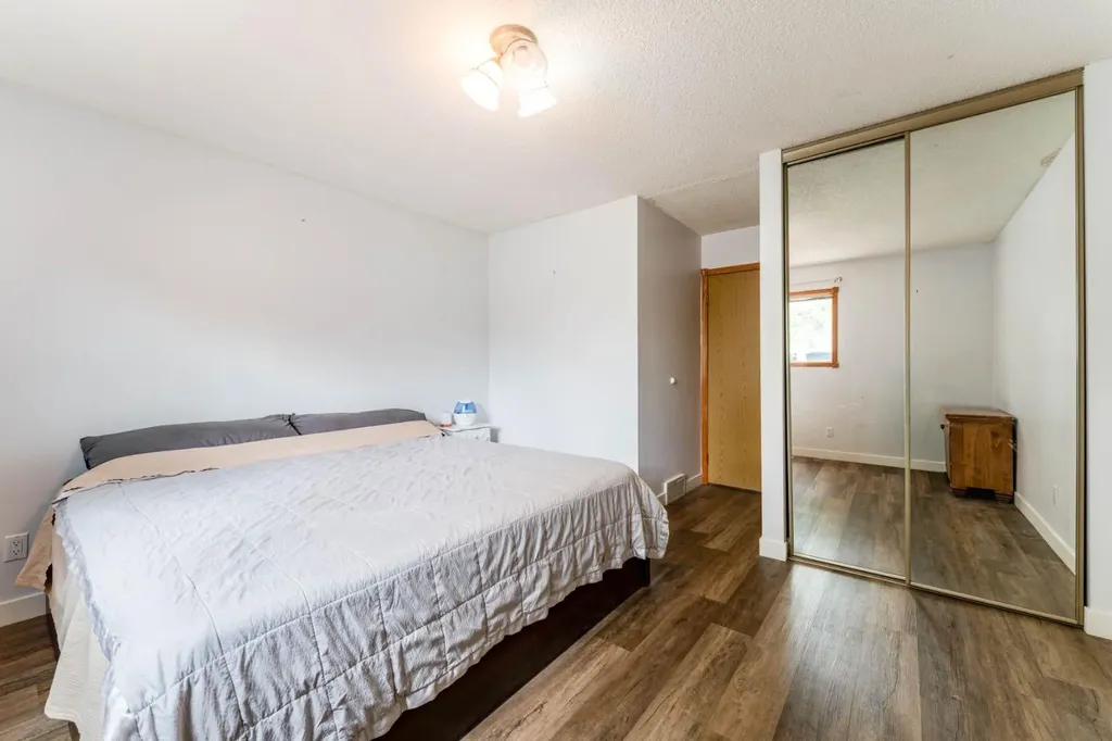 52 Covington Road NE Calgary AB T3X4A7