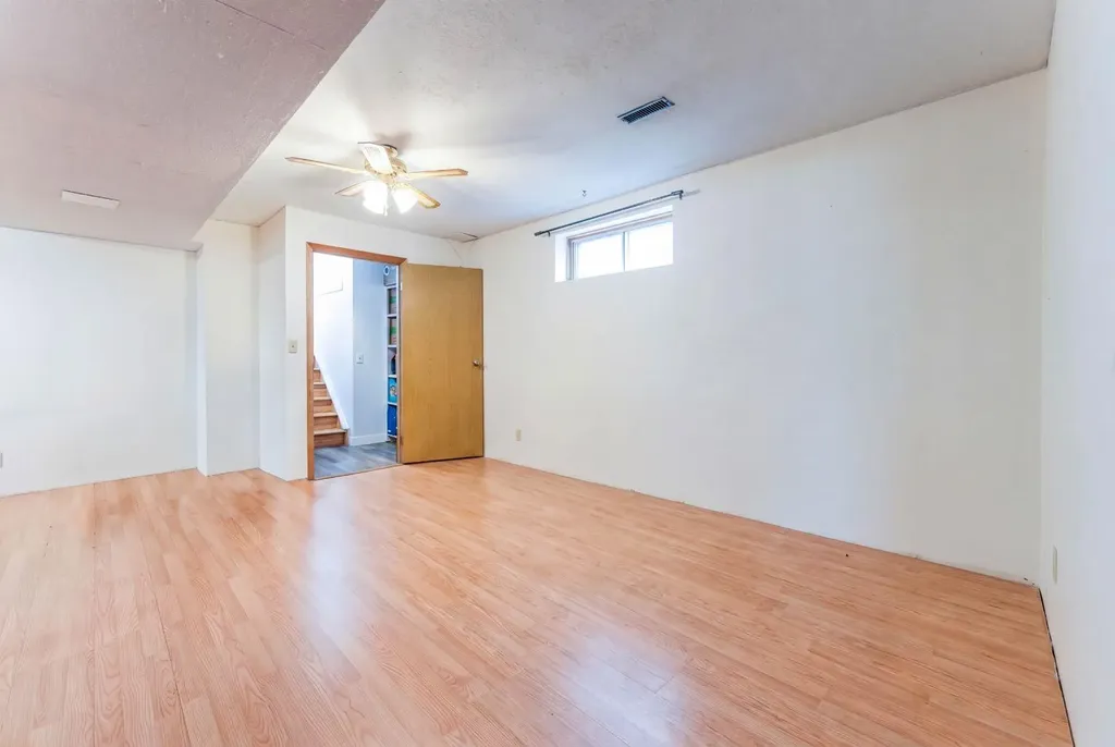 52 Covington Road NE Calgary AB T3X4A7