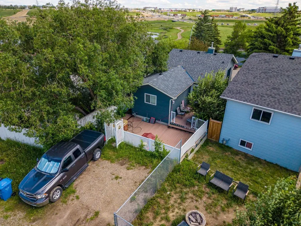 52 Covington Road NE Calgary AB T3X4A7