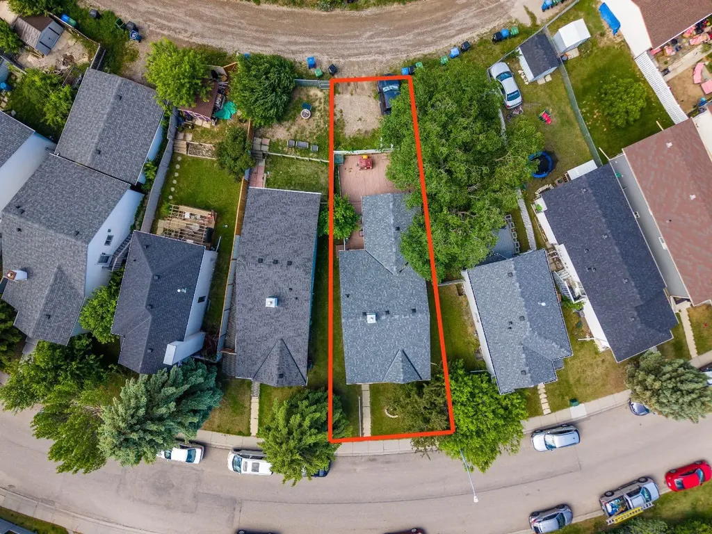 52 Covington Road NE Calgary AB T3X4A7
