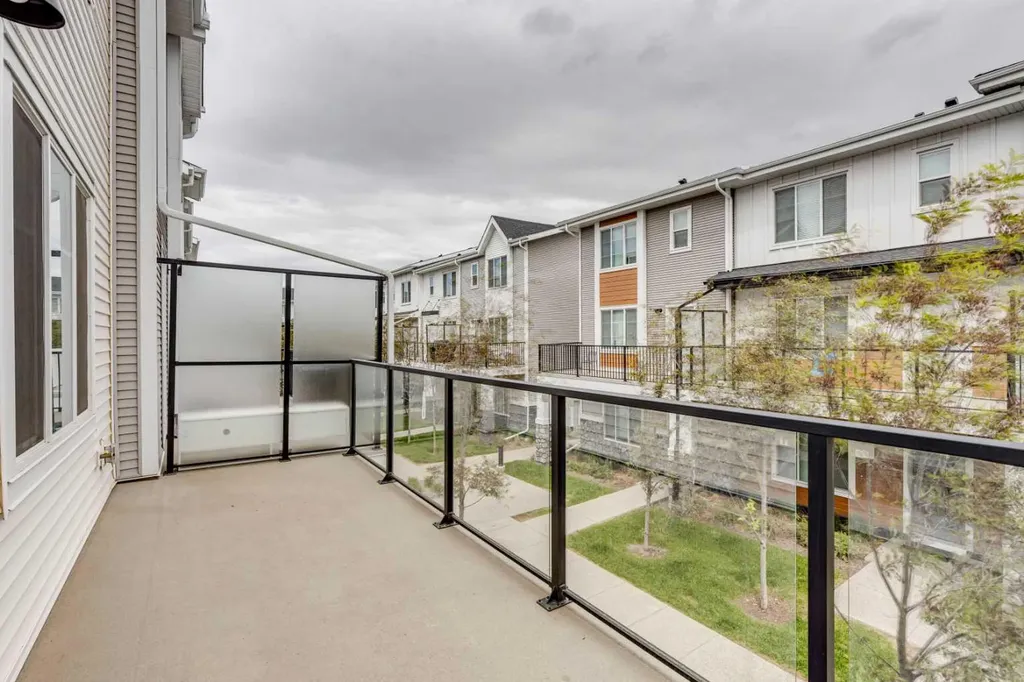 669 Savanna Boulevard Calgary AB T3J 2K2