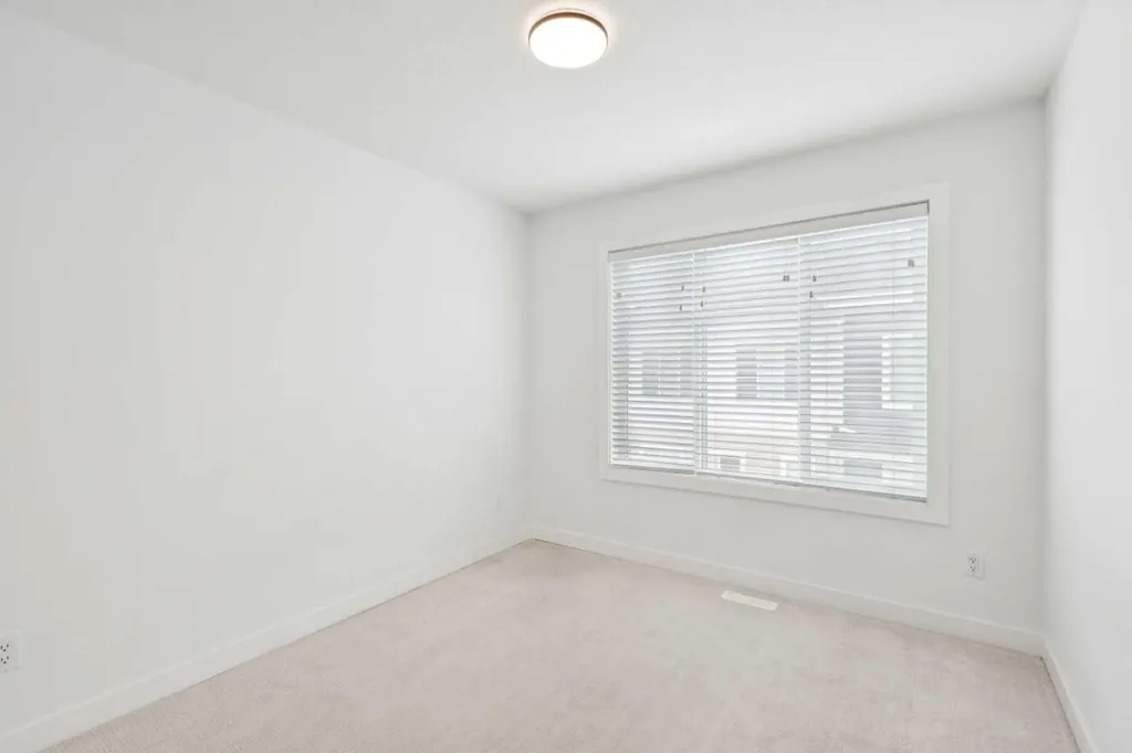 669 Savanna Boulevard Calgary AB T3J 2K2
