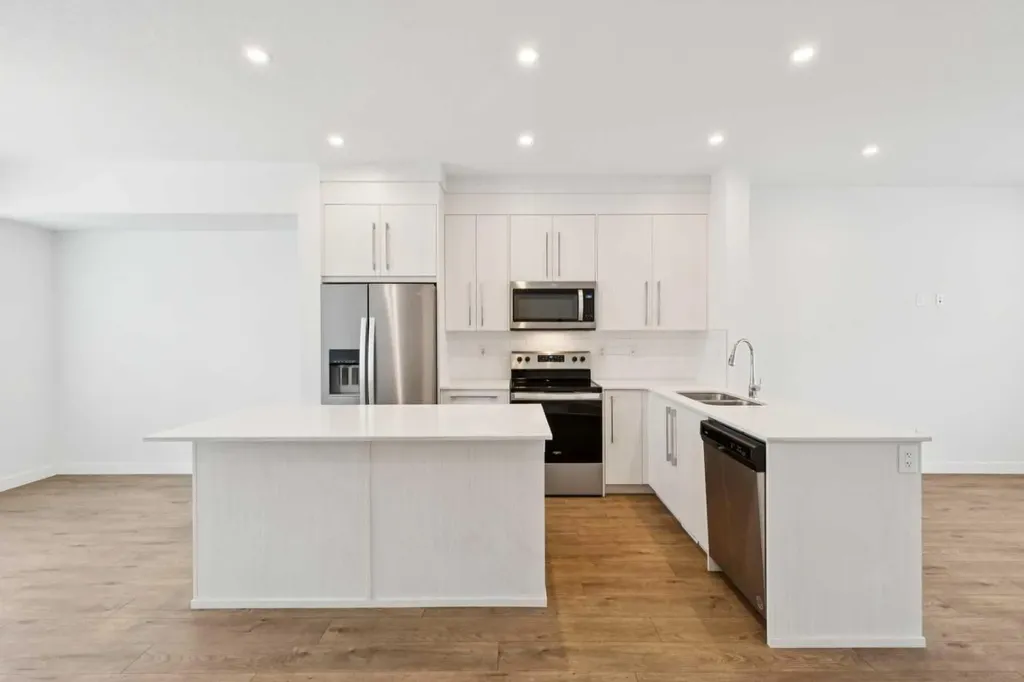 669 Savanna Boulevard Calgary AB T3J 2K2
