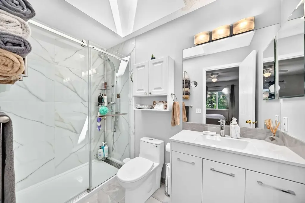 220 Shawbrooke Manor SW Calgary AB T2Y 3L7