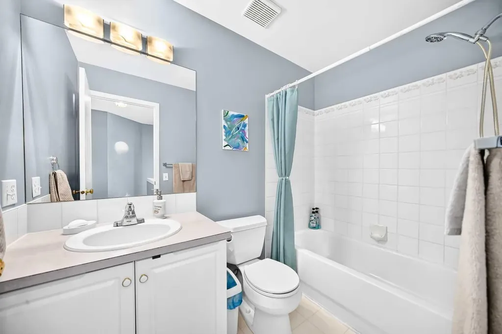 220 Shawbrooke Manor SW Calgary AB T2Y 3L7