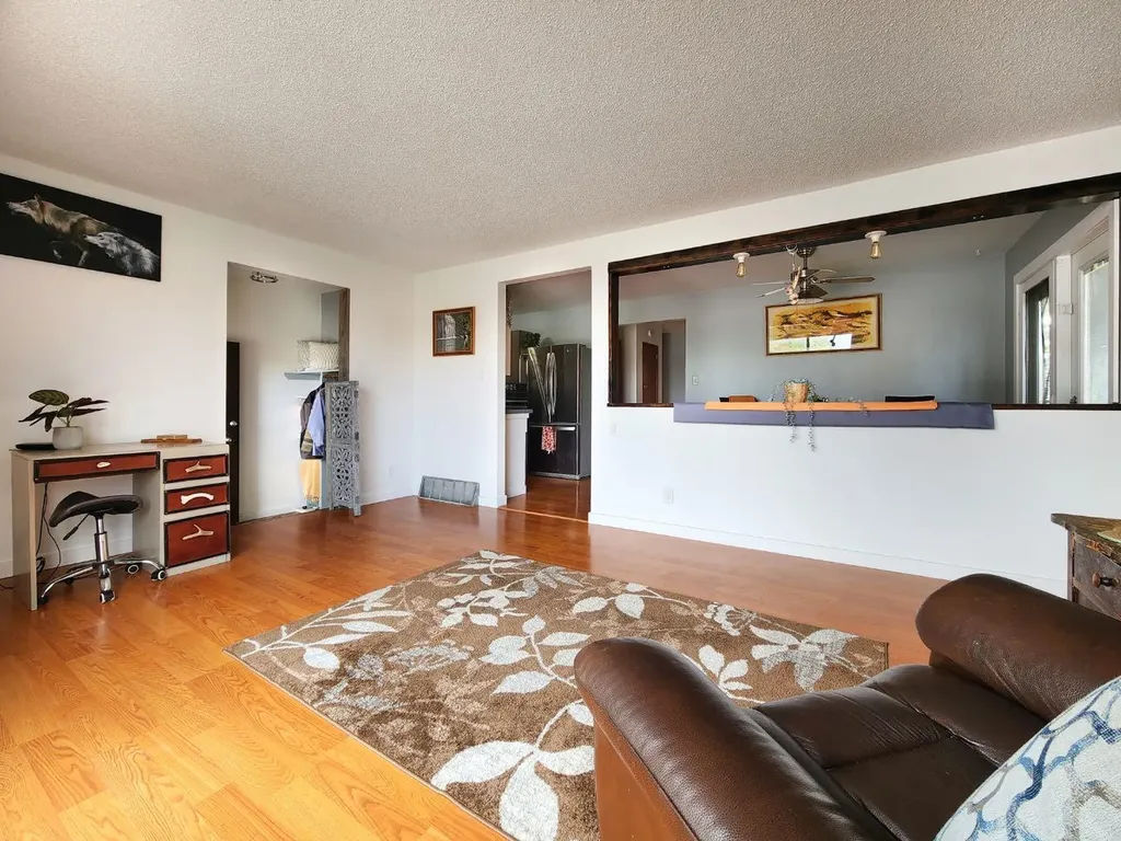 5404 5th Street W Claresholm AB T0L 0T0