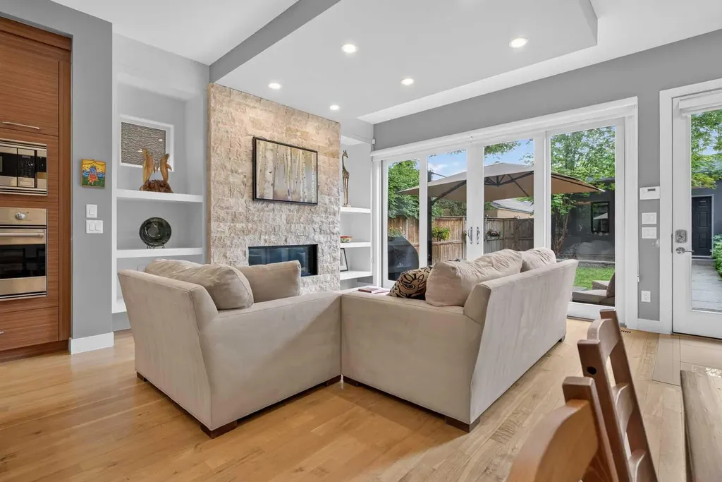 2219 2 Avenue NW Calgary AB T2N 0H1