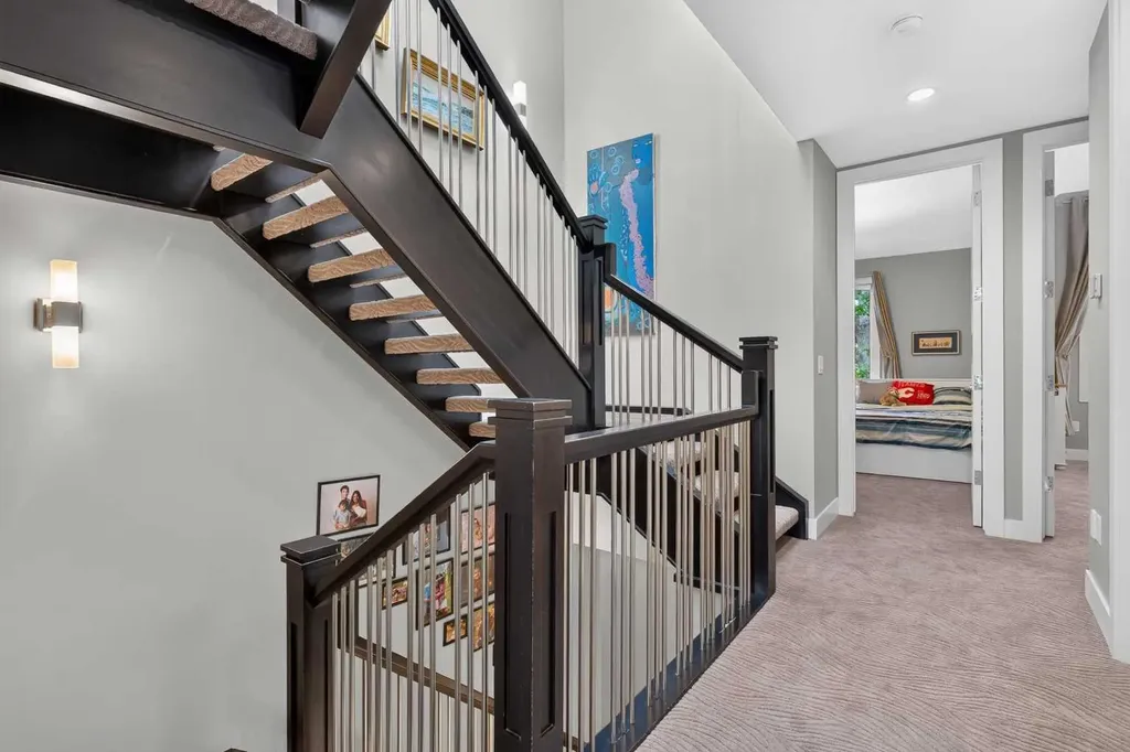 2219 2 Avenue NW Calgary AB T2N 0H1