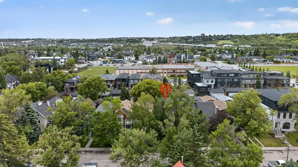 2219 2 Avenue NW Calgary AB T2N 0H1