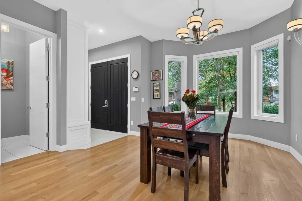 2219 2 Avenue NW Calgary AB T2N 0H1