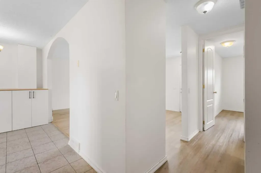268 Madeira Place NE Calgary AB T2A5T1