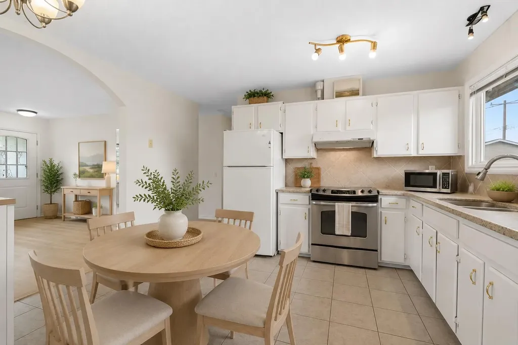 268 Madeira Place NE Calgary AB T2A5T1