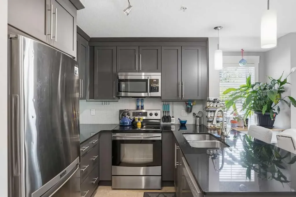 155 Skyview Ranch Way NE Calgary AB T3N0L6