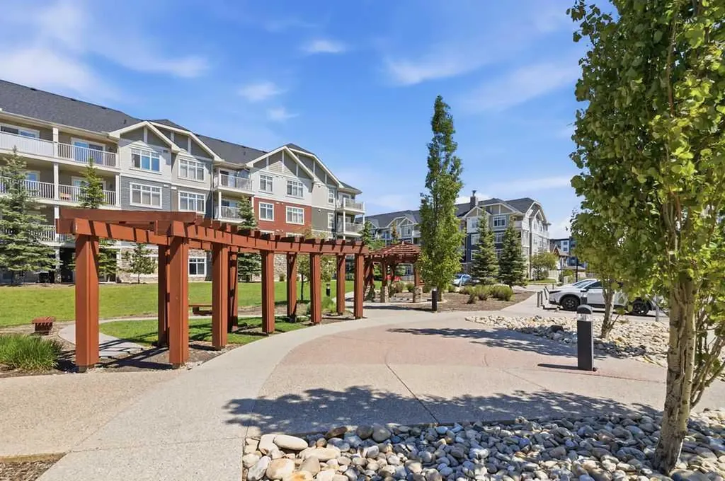 155 Skyview Ranch Way NE Calgary AB T3N0L6