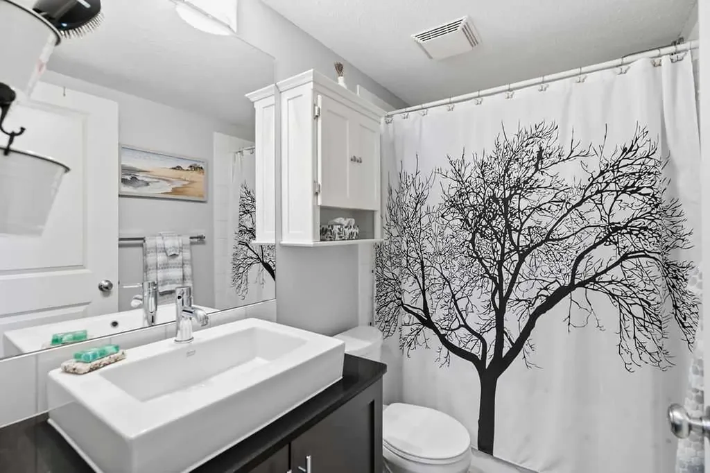 155 Skyview Ranch Way NE Calgary AB T3N0L6
