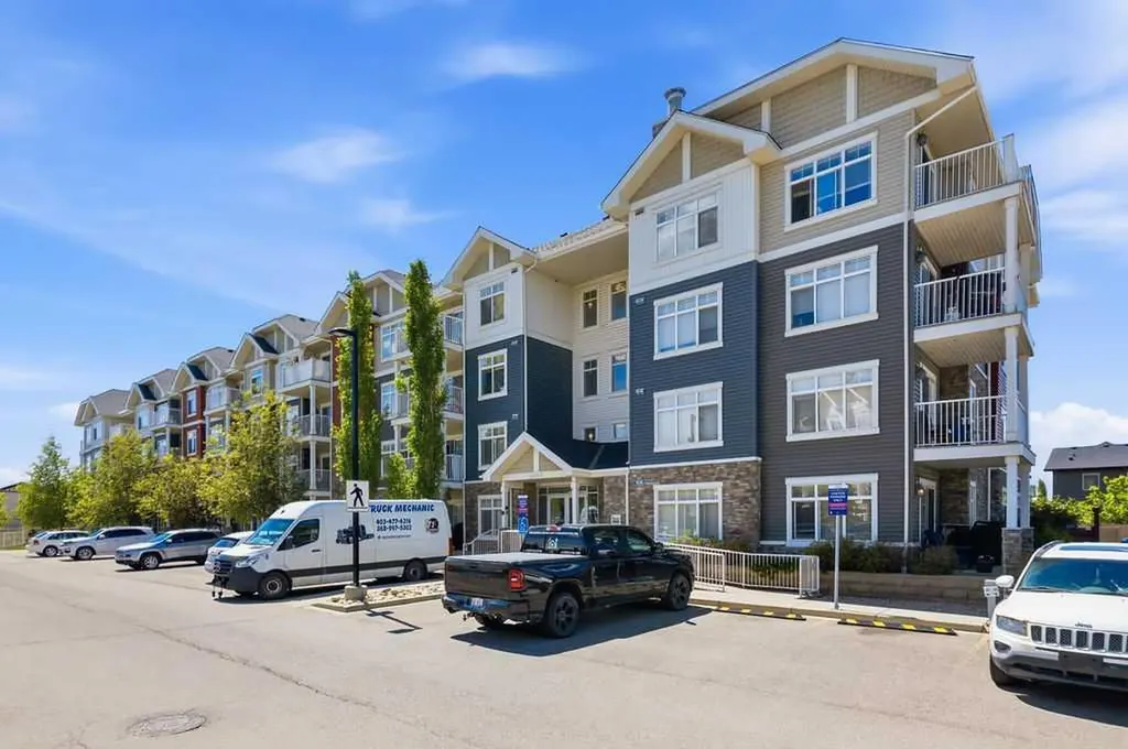 155 Skyview Ranch Way NE Calgary AB T3N0L6