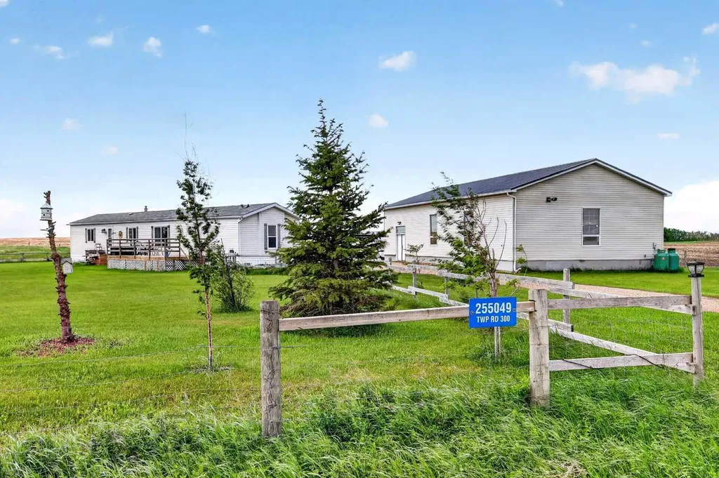 255049 Twp Road 300 Rural Kneehill County AB T0M 0A0