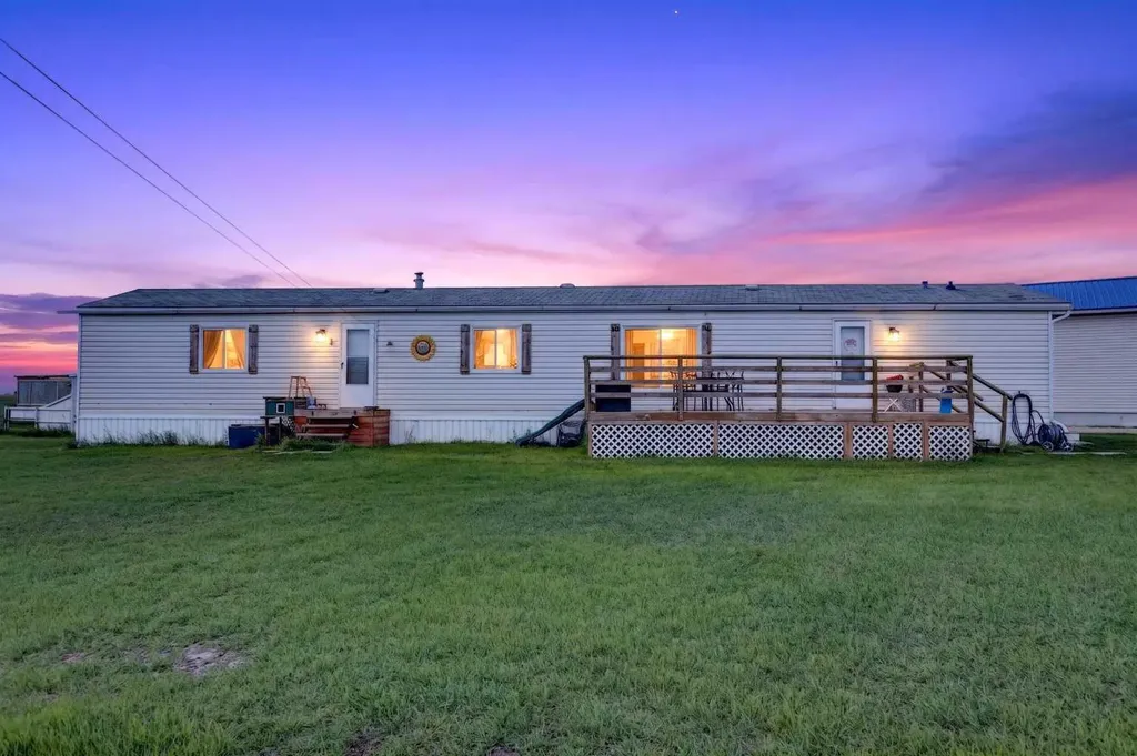 255049 Twp Road 300 Rural Kneehill County AB T0M 0A0