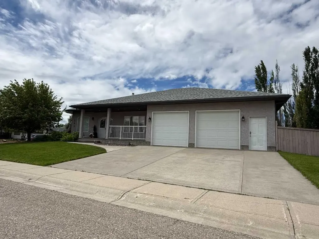 201 Aspen Way Vulcan AB T0L 2B0