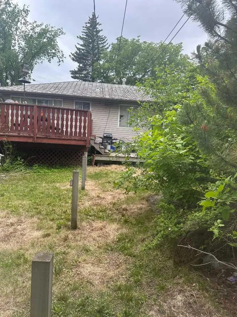 3228 Kerrydale Road SW Calgary AB T3E4S6