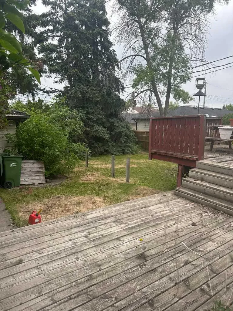 3228 Kerrydale Road SW Calgary AB T3E4S6
