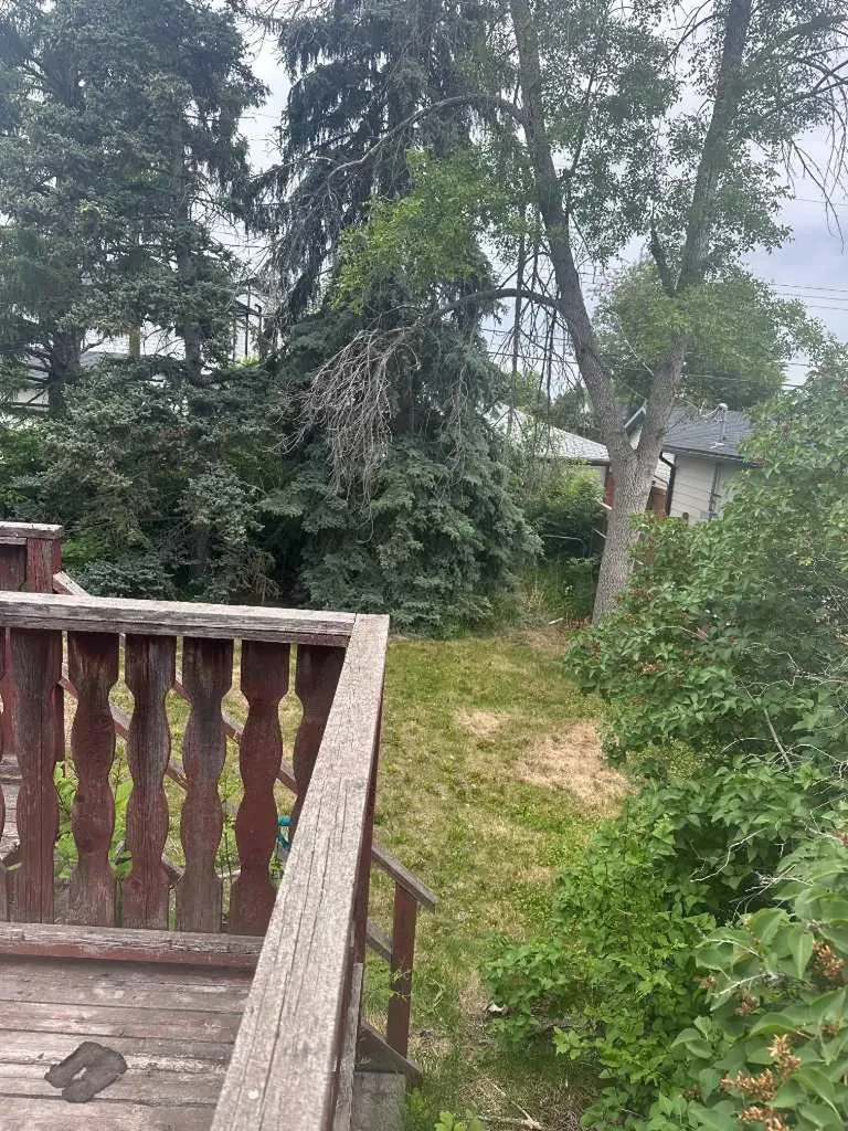 3228 Kerrydale Road SW Calgary AB T3E4S6