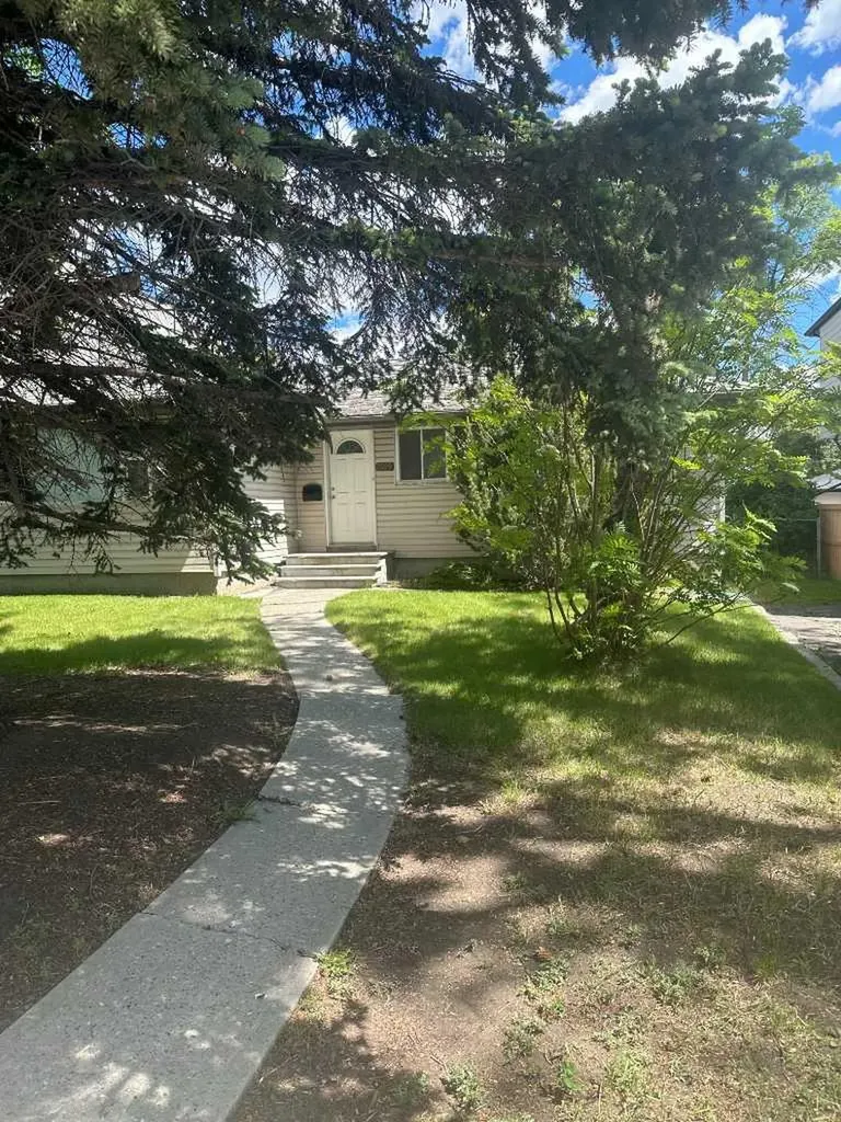 3228 Kerrydale Road SW Calgary AB T3E4S6