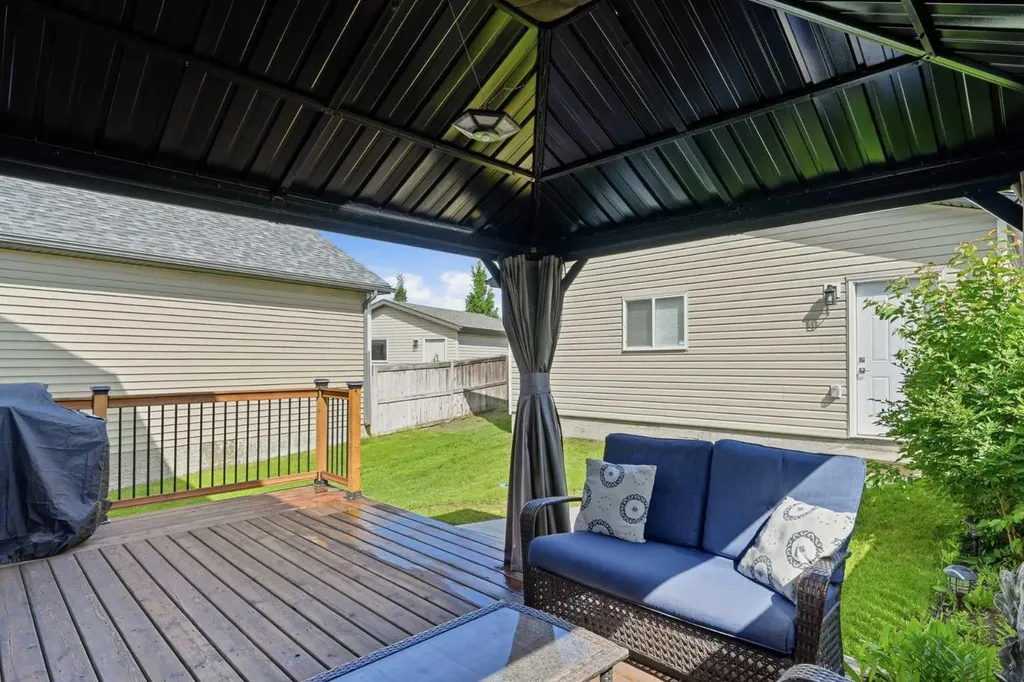 60 Prestwick Heights SE Calgary AB T2X 4H8