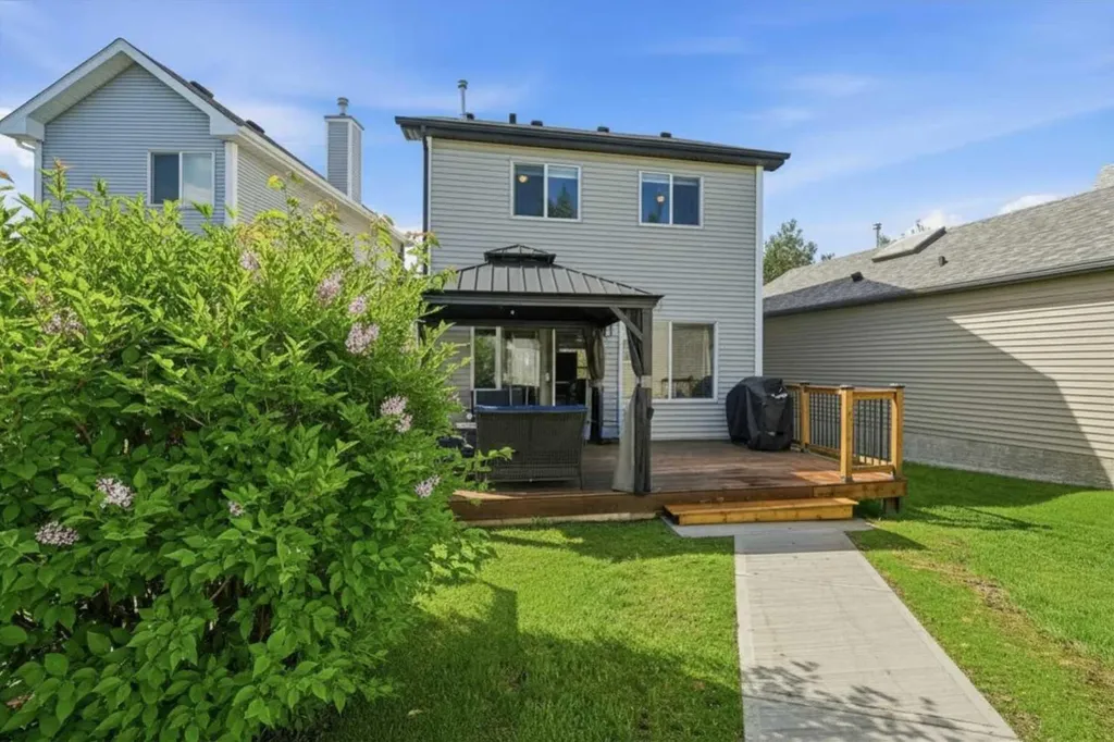 60 Prestwick Heights SE Calgary AB T2X 4H8