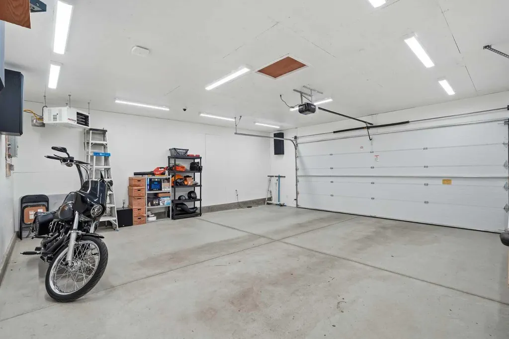 60 Prestwick Heights SE Calgary AB T2X 4H8