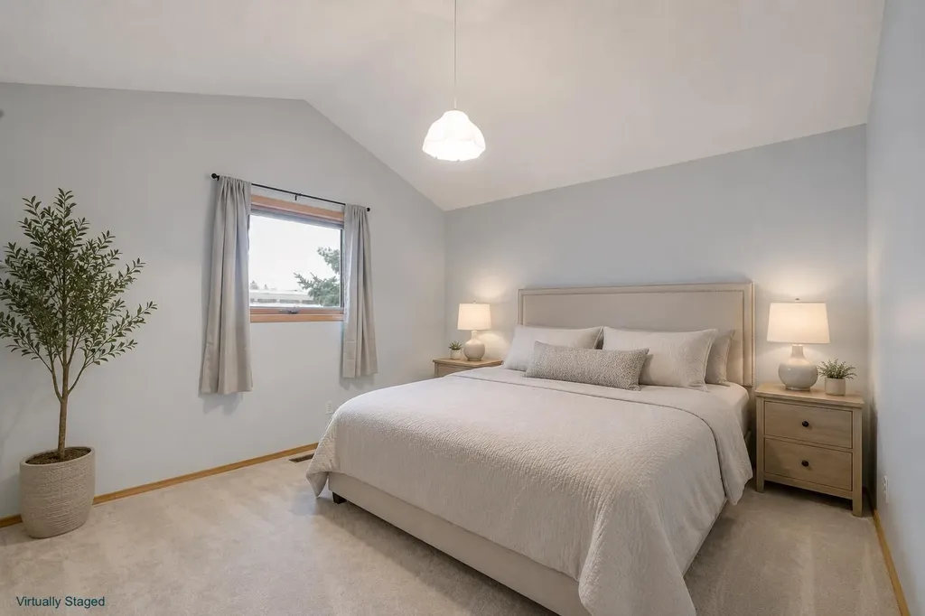 463 23 Avenue NW Calgary AB T2M1S5