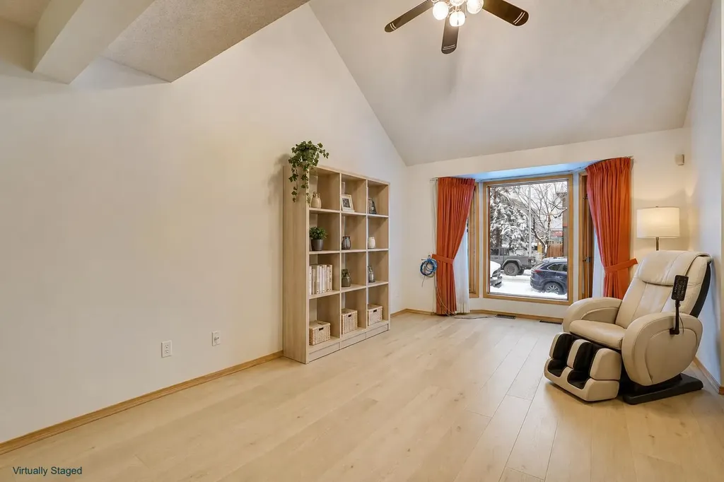 463 23 Avenue NW Calgary AB T2M1S5