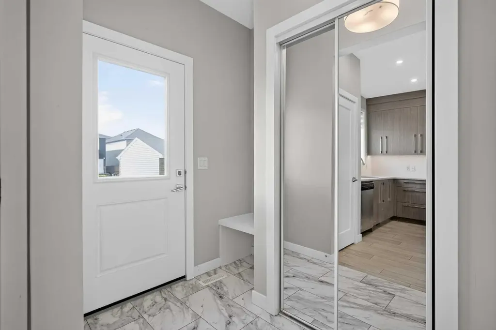 204 Chelsea Manor Chestermere AB T1X 2P5