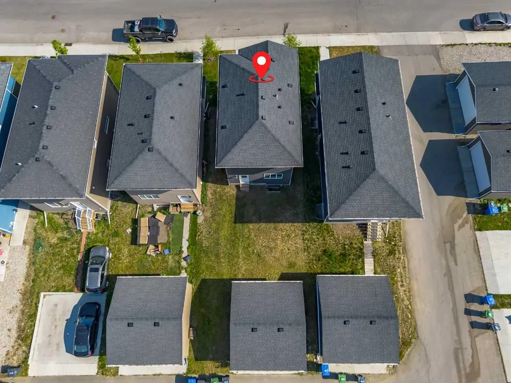 204 Chelsea Manor Chestermere AB T1X 2P5