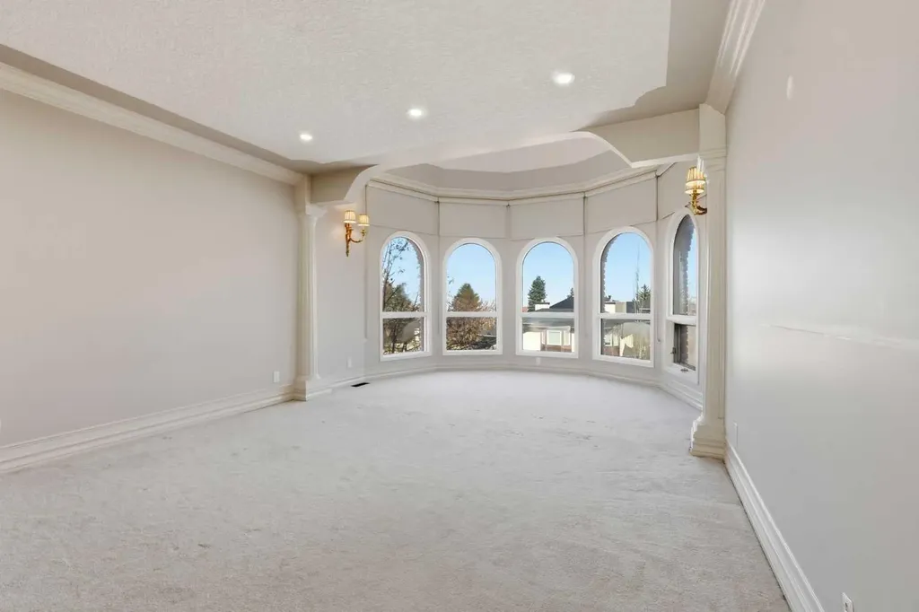 91 Patterson Crescent SW Calgary AB T3J 2B9
