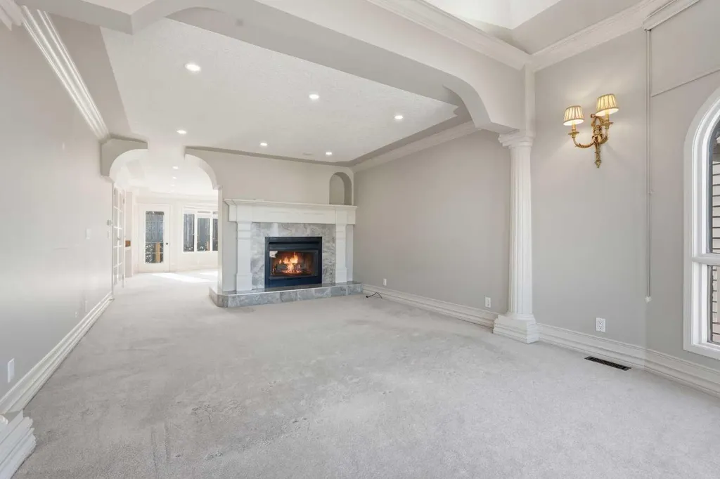91 Patterson Crescent SW Calgary AB T3J 2B9