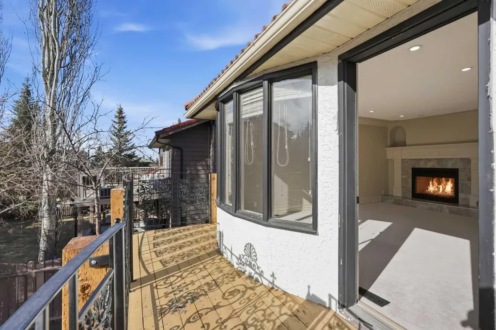 91 Patterson Crescent SW Calgary AB T3J 2B9