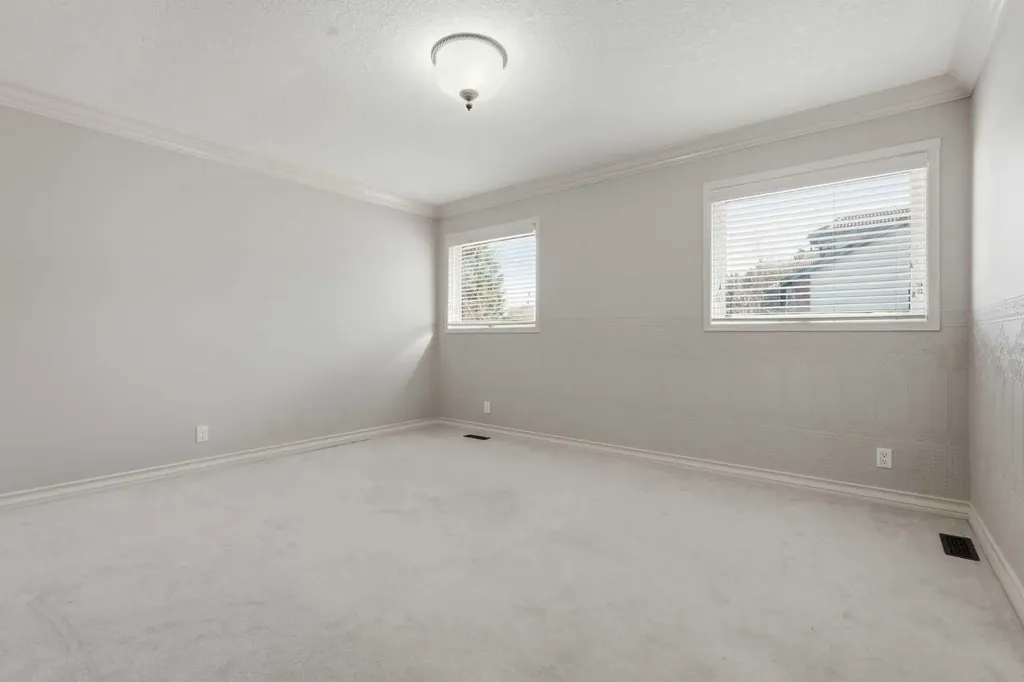 91 Patterson Crescent SW Calgary AB T3J 2B9